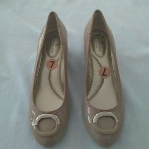 Women's Bandolino Flexible Wedge Pumps 7M